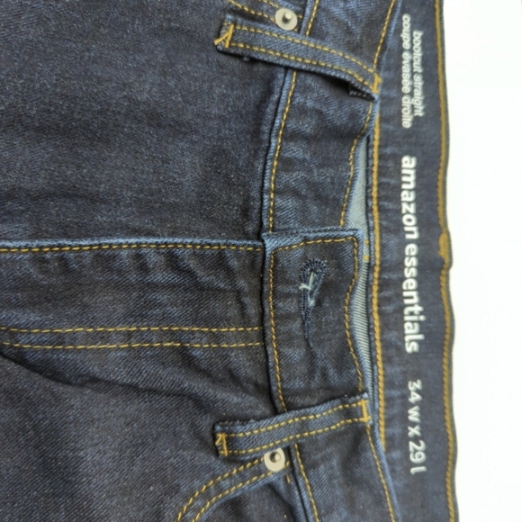 Amazon Essentials Jeans Boot Cut - Picture 3 of 3